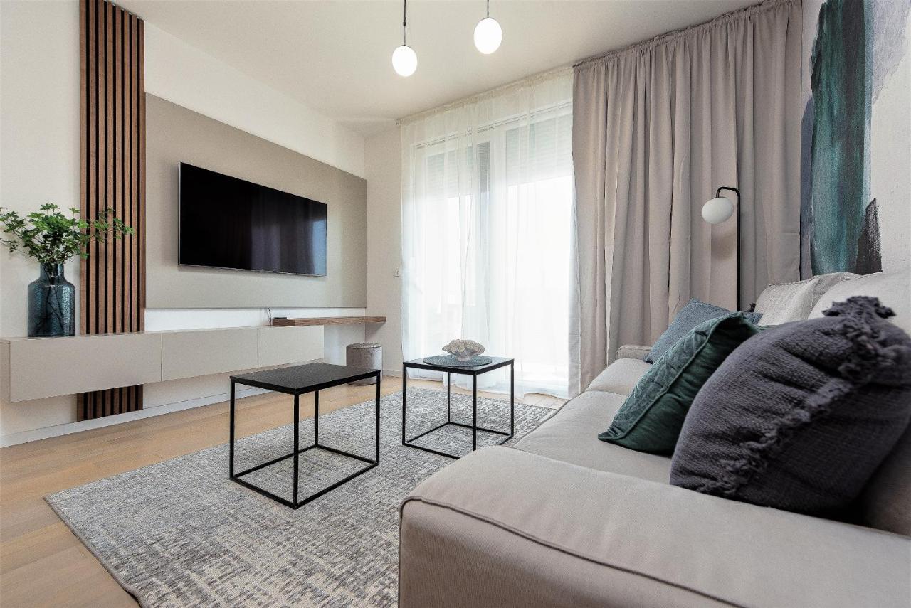 City Lux Apartment 2 - With Garage And Balcony Zadar Exterior photo
